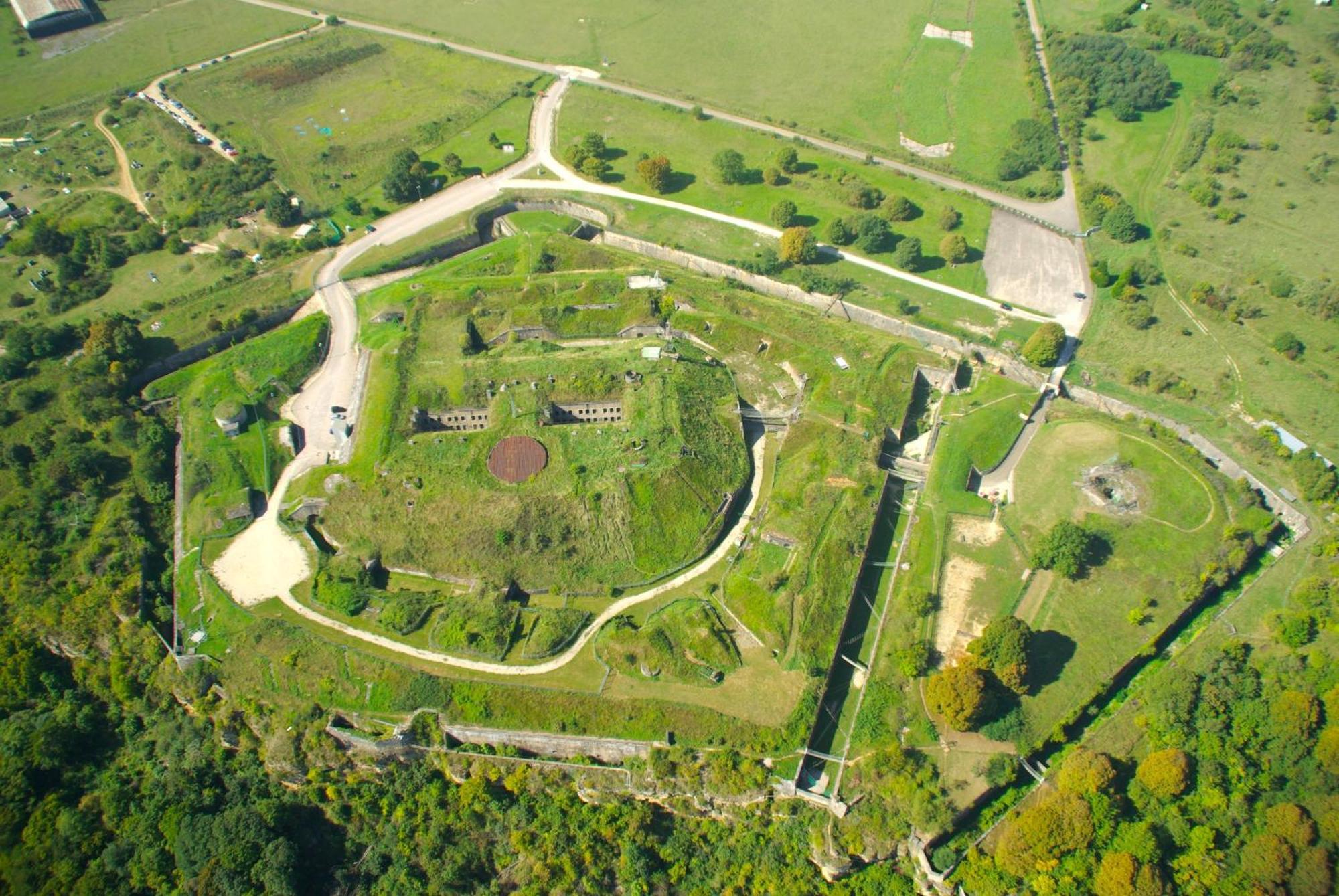 Auberge Du Fort Pelissier Pont-Saint-Vincent Exteriér fotografie